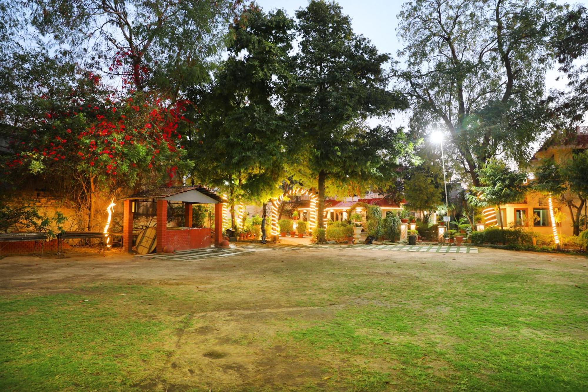 The Byke Grassfield Resort With Outdoor Pool, Shyam Nagar, Jaipur Джапур Экстерьер фото